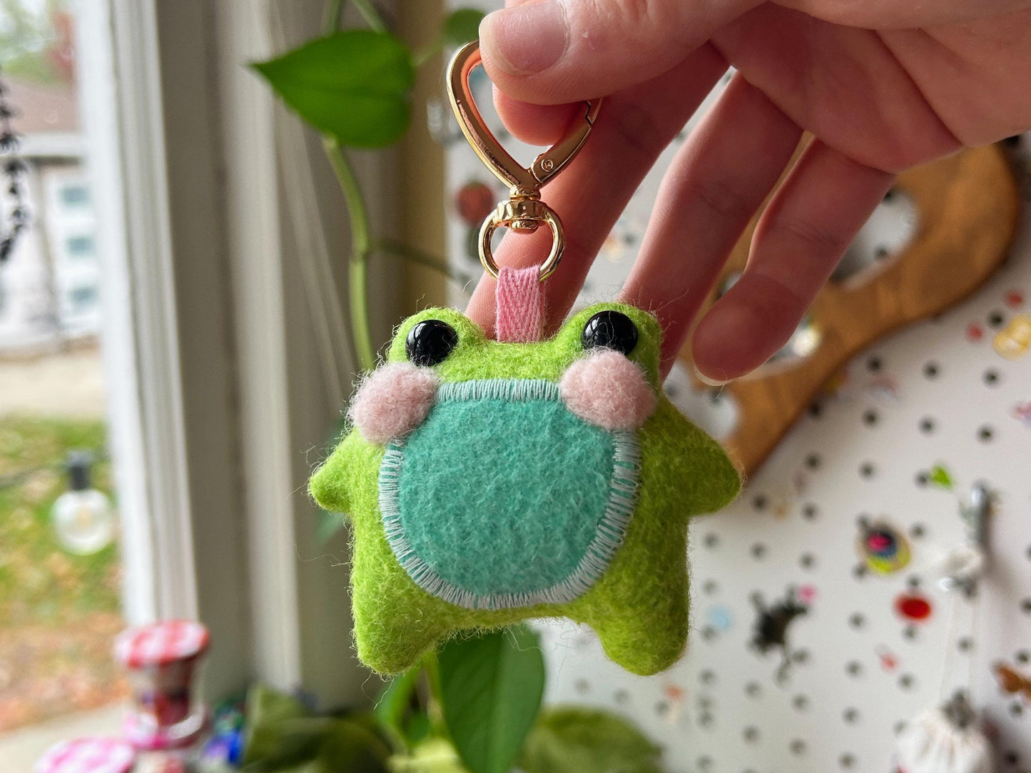 Daisy the Pocket Frog Keychain