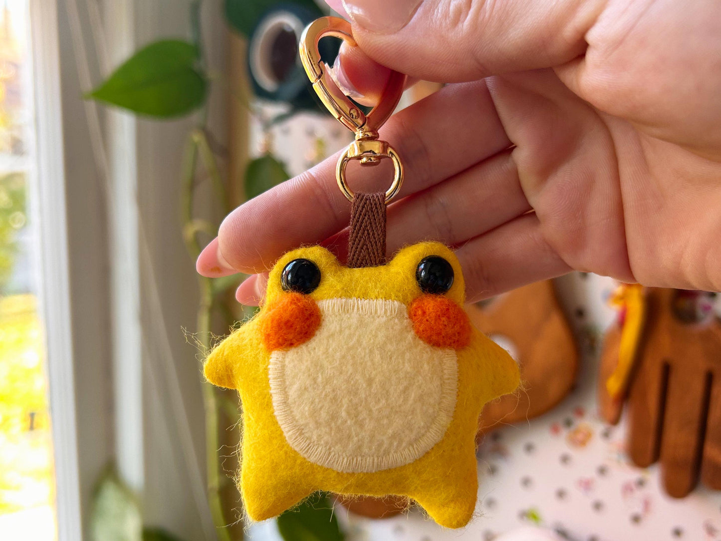Ducky the Pocket Frog Keychain
