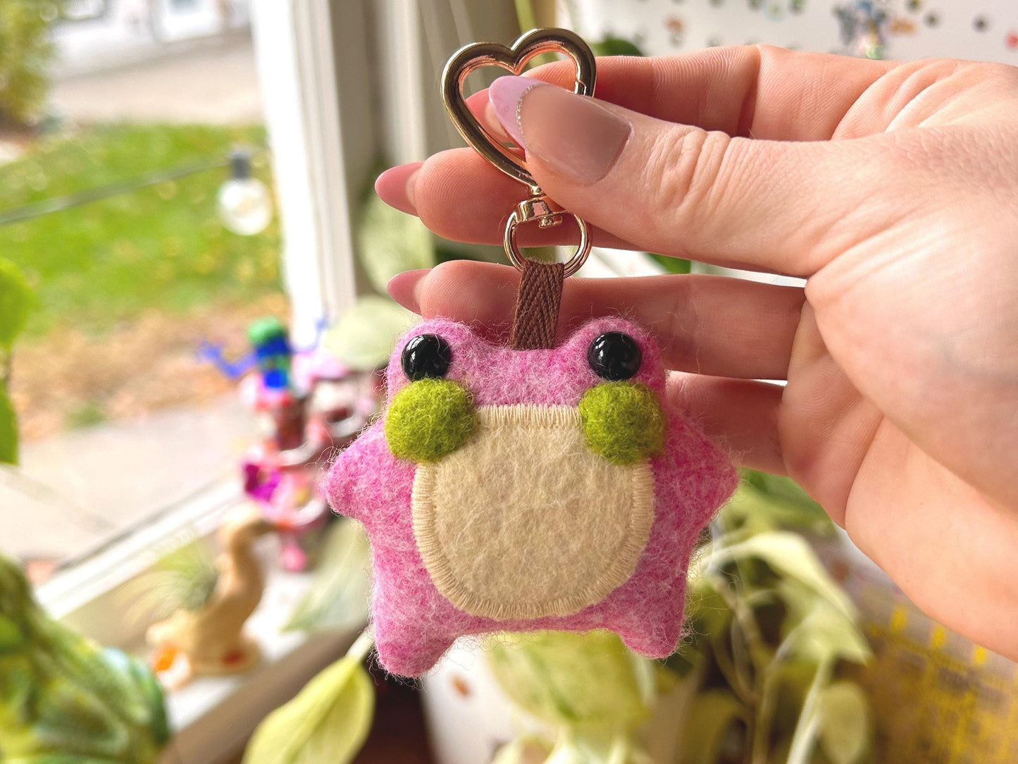 Sweet Pea the Pocket Frog Keychain