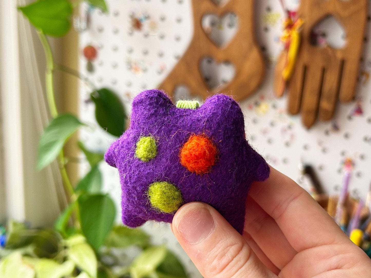 Doodle the Pocket Frog Keychain