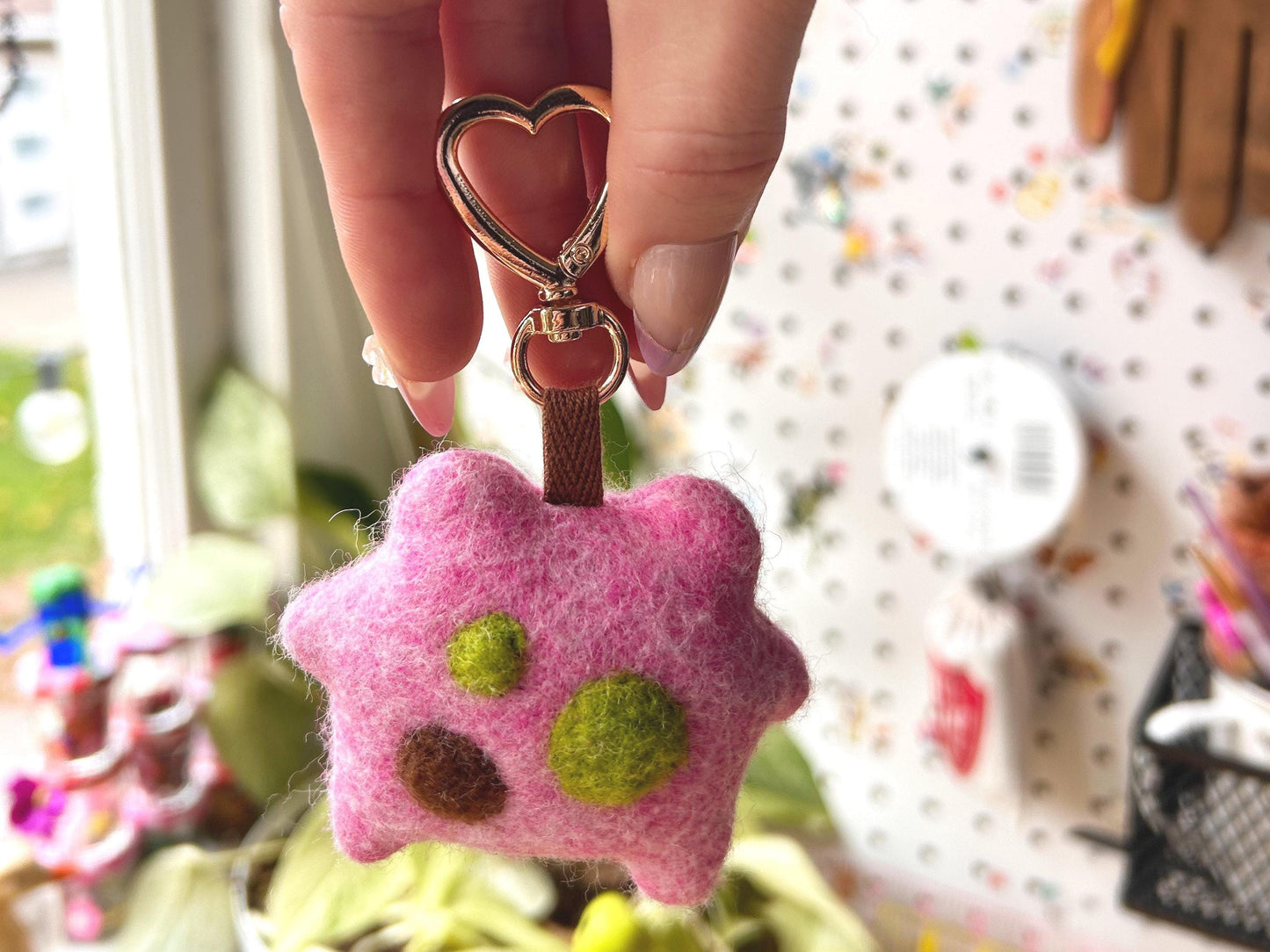 Sweet Pea the Pocket Frog Keychain